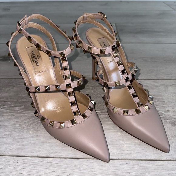 Valentino Garavani Rockstud Caged Pointed Ankle Strap Pump Heels in Poud… - Picture 6 of 16